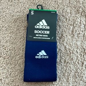 adidas metro navy soccer socks size small.